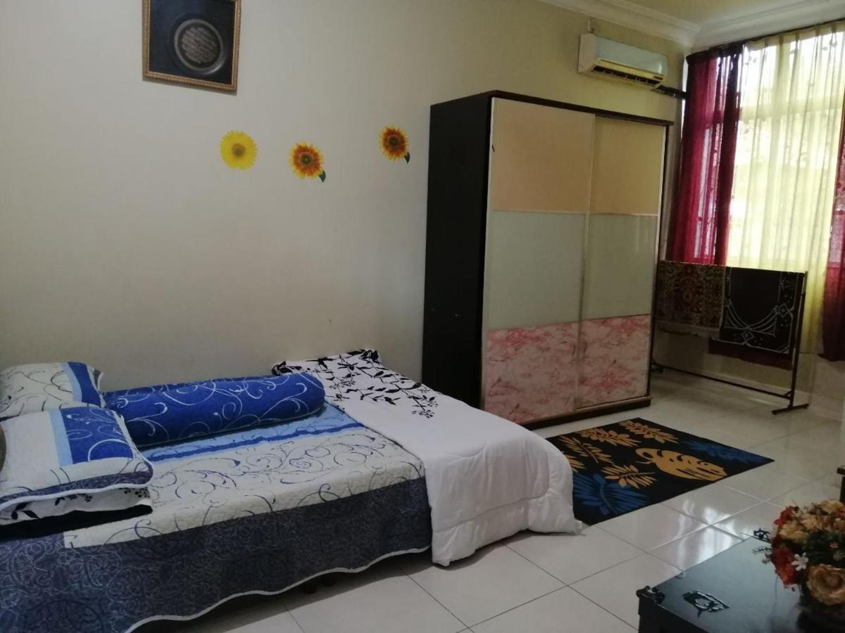 Hawwa Sara Muslim Homestay Malakka Dış mekan fotoğraf