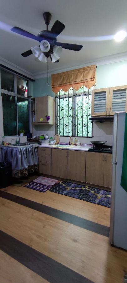 Hawwa Sara Muslim Homestay Malakka Dış mekan fotoğraf